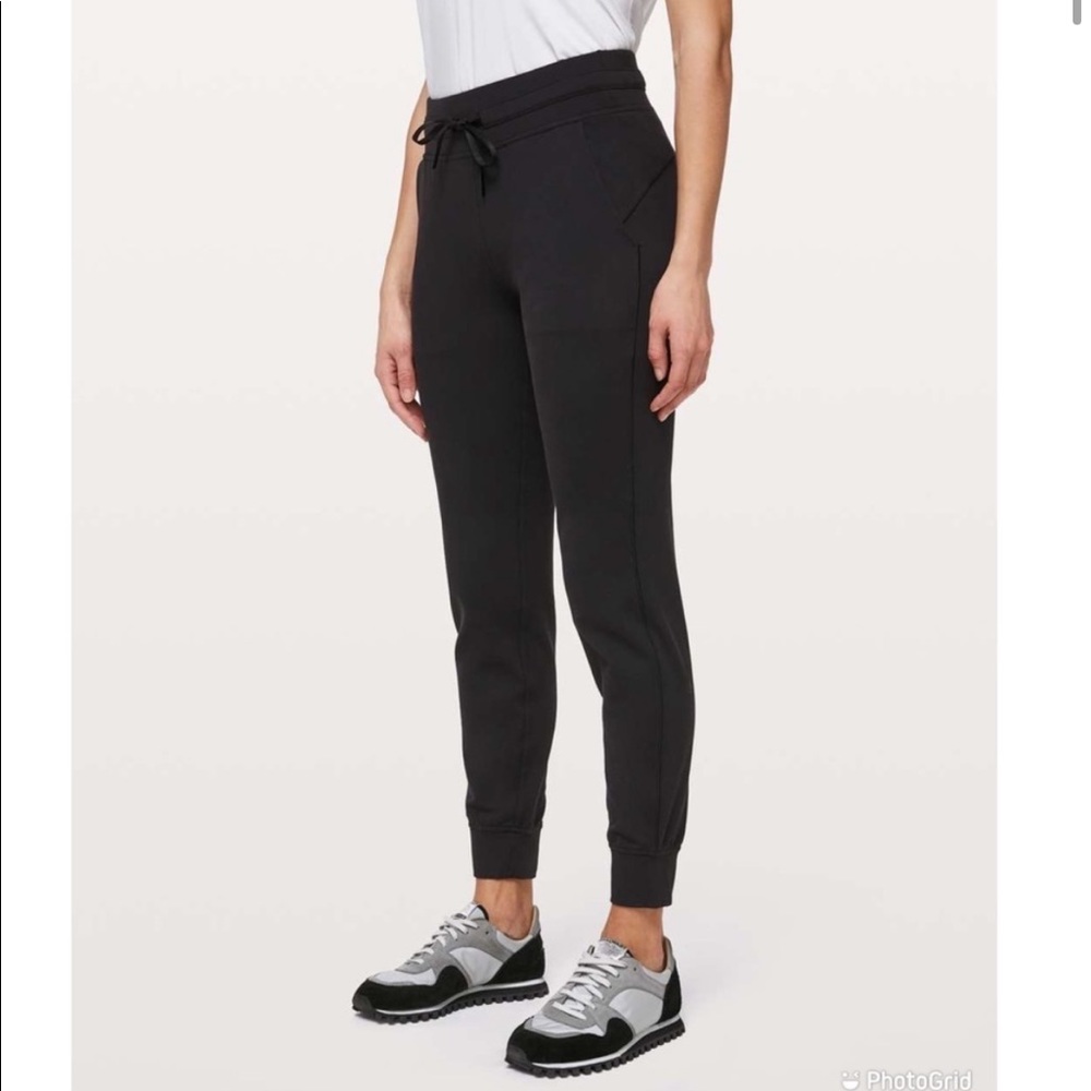 Lulu Lemon Ready to Rulu Joggers